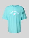 Champion T-shirt o kroju relaxed fit z wyhaftowanym logo Morski