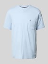 Tommy Hilfiger T-shirt o kroju regular fit z czystej bawełny Jasnoniebieski