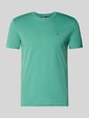 Tommy Jeans Slim Fit T-Shirt aus Baumwoll-Mix Modell 'JASPE HERITAGE' Gruen Melange