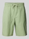 Blend Regular Fit Sweatshorts aus Leinen-Mix Modell 'BAY' Oliv