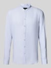 Emporio Armani Regular Fit Freizeithemd im langärmeligen Design Hellblau