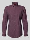 HUGO Slim Fit Businesshemd mit Kentkragen Modell 'KENNO' Bordeaux