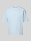 REVIEW T-Shirt mit Label-Stitching und Rundhalsausschnitt Hellblau