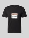 JACK & JONES t-shirt z nadrukiem z napisem model 'RHYERES' Czarny