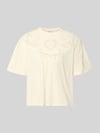 Jake*s Casual t-shirt z haftem angielskim i okrągłym dekoltem Beżowy