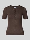 Jake*s Casual T-Shirt mit Rundhalsausschnitt und Knopfleiste Dunkelbraun