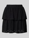 PIECES Minirok in laagjeslook in wit Zwart