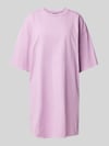 REVIEW Knielanges T-Shirt Kleid mit Rundhalsausschnitt Rose