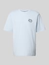 ONLY & SONS t-shirt o kroju relaxed fit z czystej bawełny model 'MILO' Jasnoniebieski
