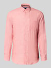 Christian Berg Men Slim fit linnen overhemd met borstzak Zalm