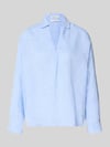 Christian Berg Woman Regular Fit Leinenbluse mit V-Ausschnitt Jeansblau