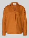 Christian Berg Woman Regular Fit Leinenbluse mit V-Ausschnitt Camel