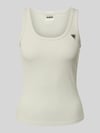 GUESS Activewear slim fit top van viscosemix model 'Colette' Rietgroen