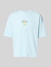 REVIEW T-Shirt mit überschnittenen Schultern Hellblau