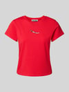 REVIEW T-shirt met motiefstitching Kersenrood