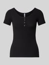 PIECES T-Shirt mit kurzer Druckknopfleiste Modell 'KITTE' Black