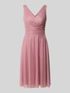 TROYDEN COLLECTION Knielanges Cocktailkleid mit V-Ausschnitt Altrosa