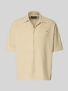 PEGADOR Regular Fit Freizeithemd mit Label-Patch Modell 'LIBCO' Sand