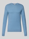 Casual Friday sweter z dzianiny o kroju regular fit z mieszanki bawełny z dodatkiem kaszmiru Błękitny