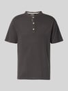 Superdry T-Shirt mit kurzer Knopfleiste Schoko