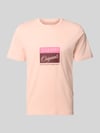 JACK & JONES t-shirt z nadrukiem z napisem model 'RHYERES' Morelowy