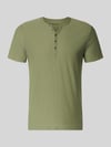 MCNEAL t-shirt z dekoltem w serek i listwą guzikową Limonkowy