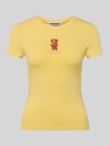 REVIEW Slim Fit T-Shirt mit Logo-Print Pastellgelb