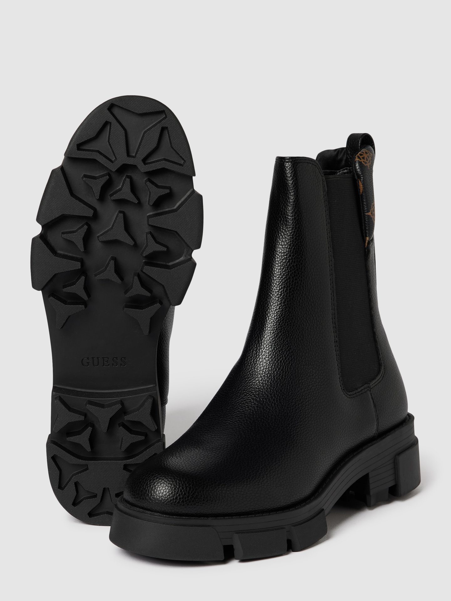 Guess Chelsea boots met labeldetails, model 'MADLA' in zwart online