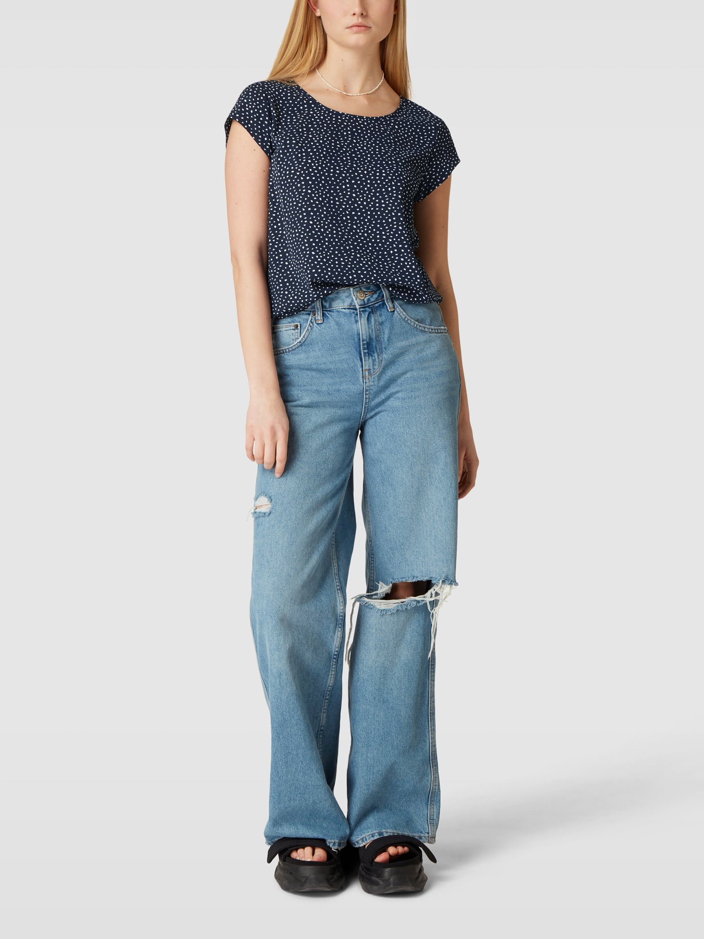 Only Blusenshirt mit Allover-Muster Modell 'Vic' Marineblau 1