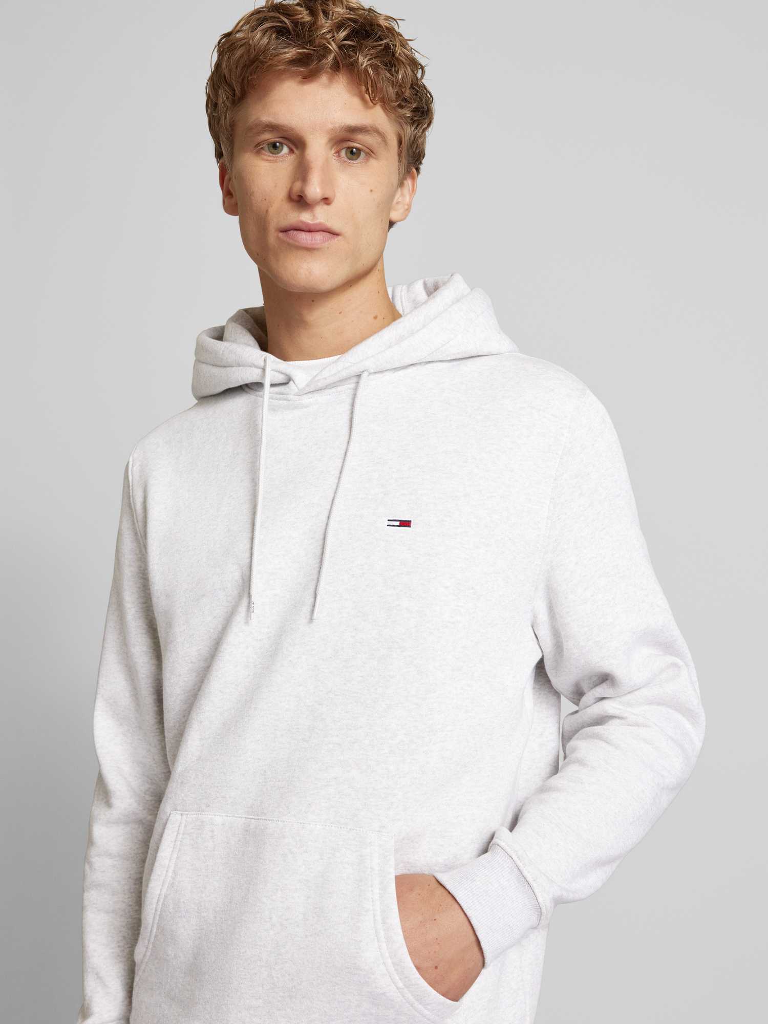 Tommy Jeans Herren Hoodie Regular Fit Flag Fleece mit Kapuze - Bild 4