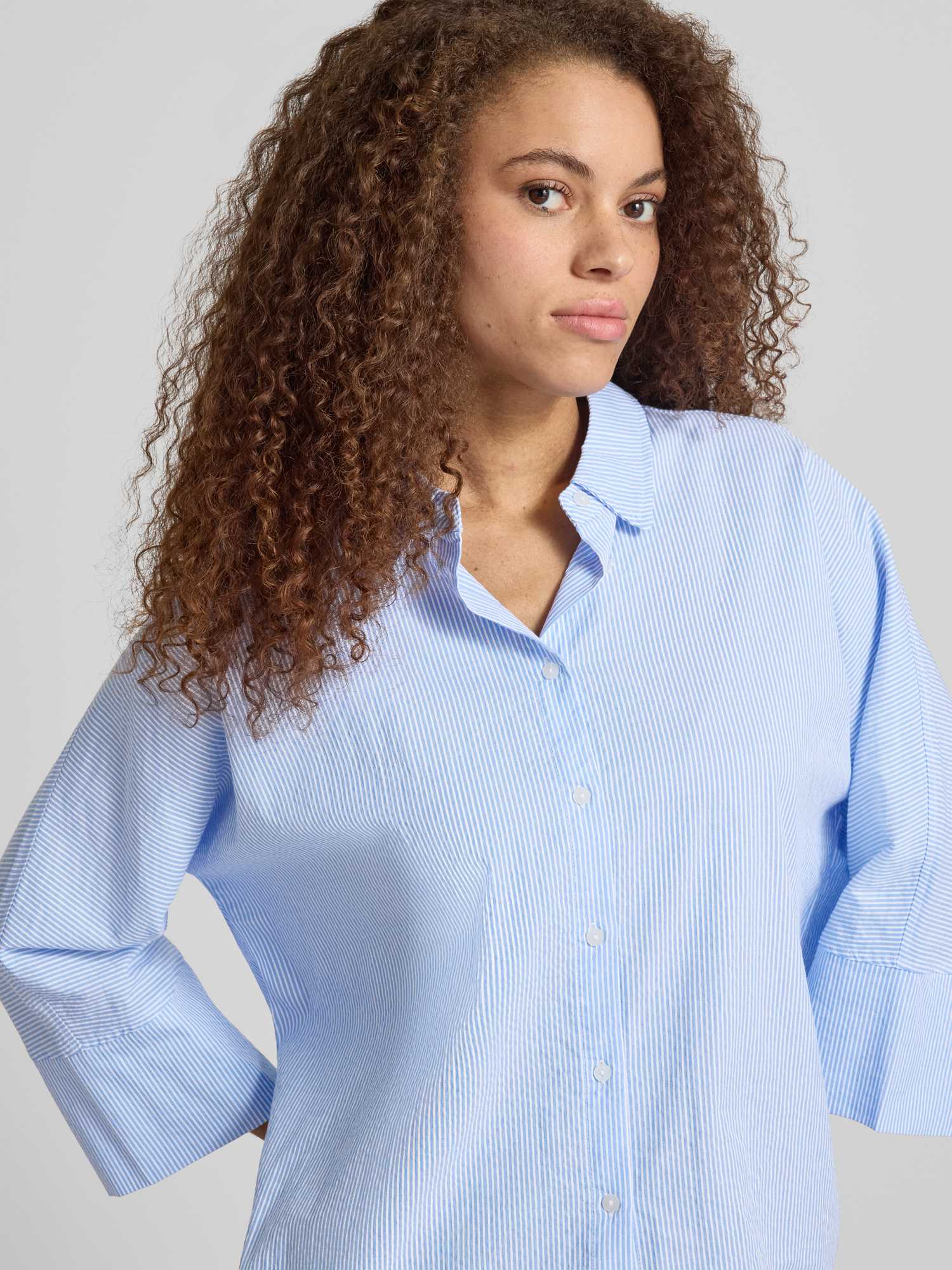 Only Damen Blau – Hemdbluse In Gestreiftem Mit Dreiviertelärmeln, Kombiteil - Bild 3