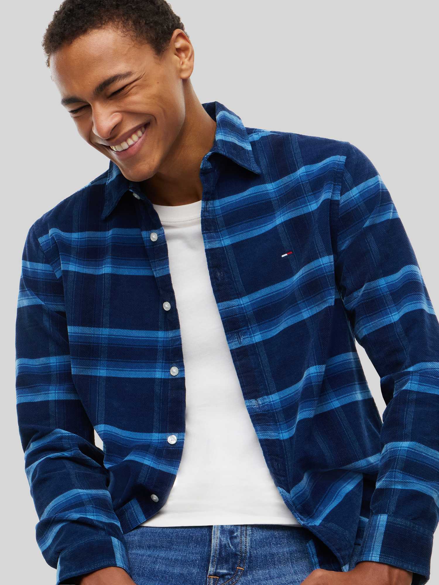 VAN GRAAF Tommy Jeans Herren Marine Cordhemd Regular Fit Blau, Extra Groß - Bild 3