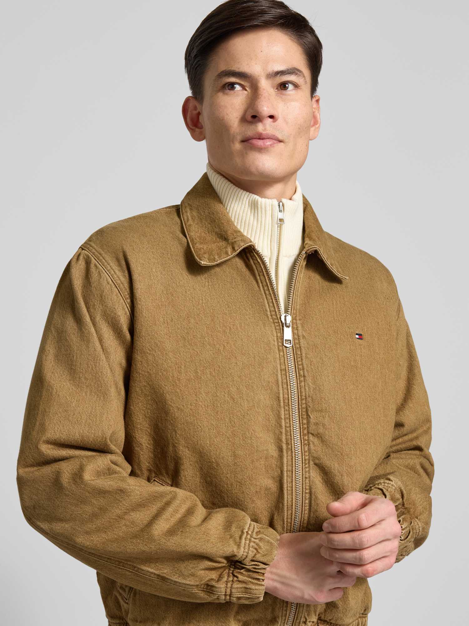 Tommy Hilfiger Herren Bomberjacke Baumwolle Größe M Camel - Bild 2