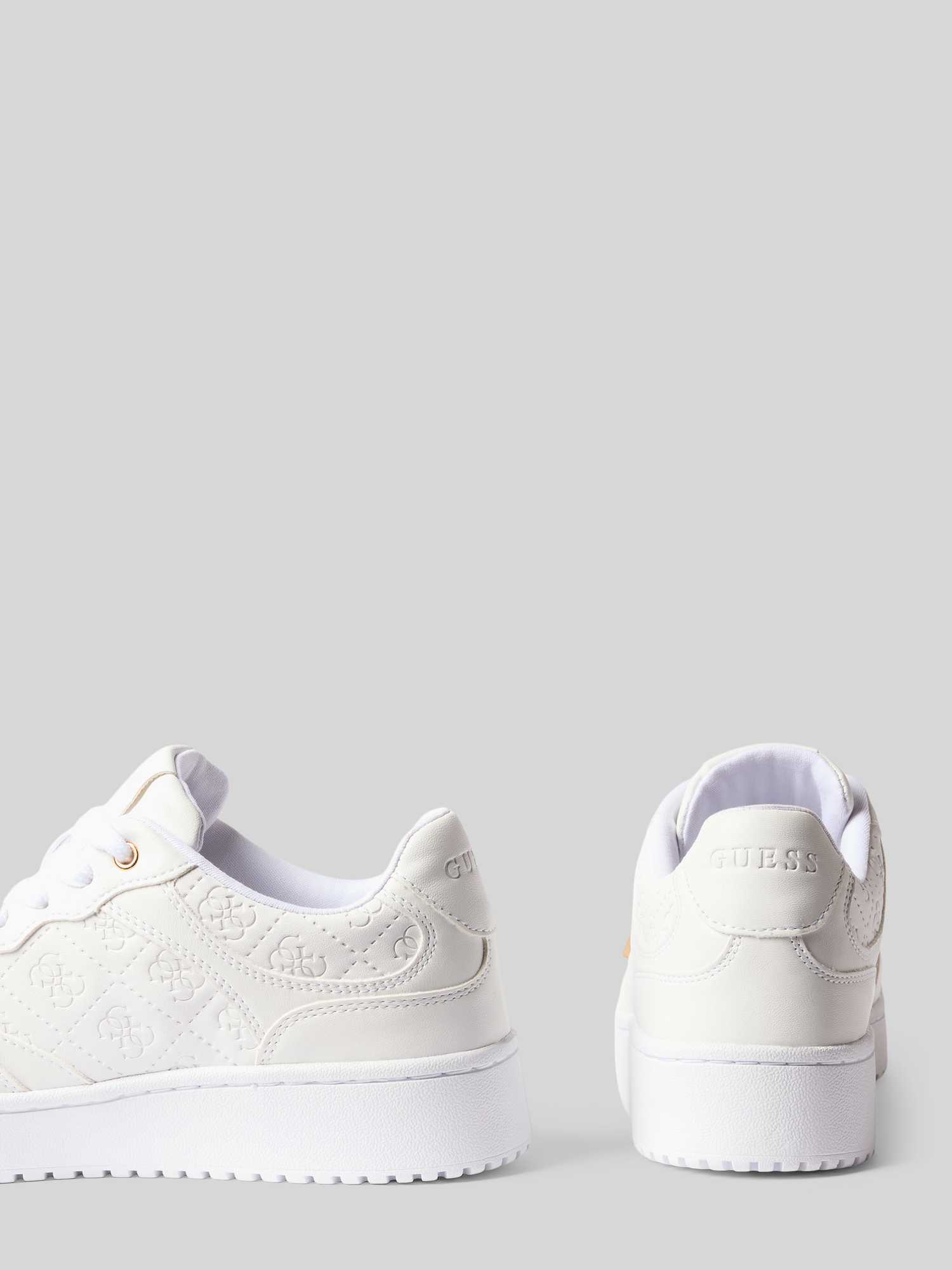Guess - Miram6 Sneakers - Shoes - Damen - Weiß - 41 Eu - Bild 4