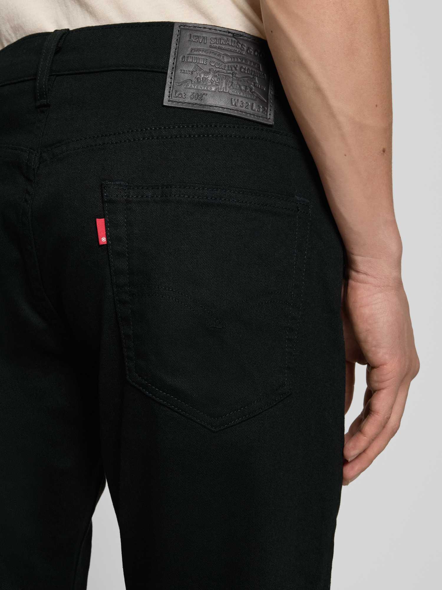 Levi's® Herren Tapered Fit Jeans 502® Schwarz 30/30 - Bild 5