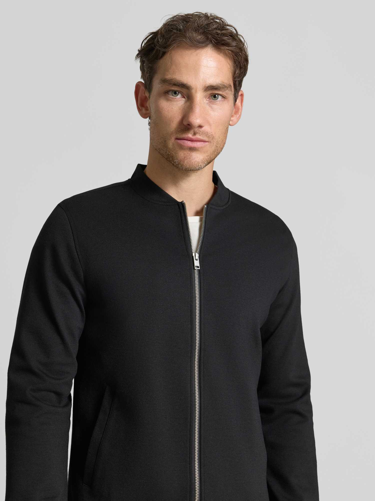 Lindbergh Herren Schwarz Outdoorhemd "Hemdjacke Slim Fit", Gr. Xxl, Normalgrößen, Obermaterial: 75% Polyester, 22% Viskose, 3% Elasthan. Futter: - Bild 6