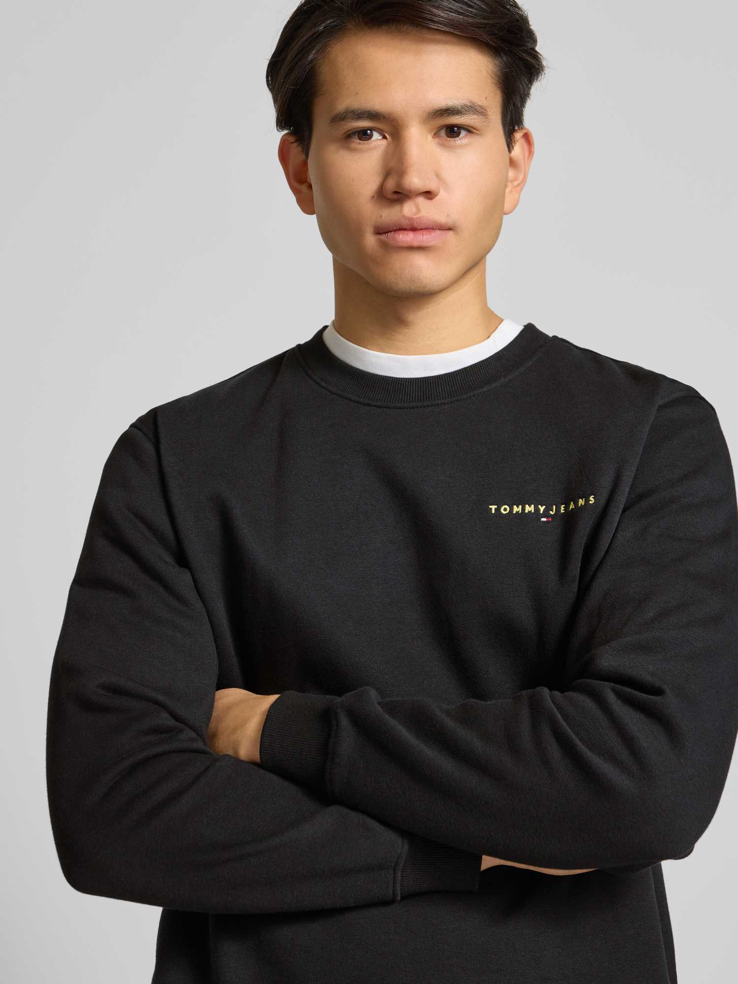 Tommy Jeans Herren Schwarz Sweatshirt "Tjm Reg Linear Crew Ext", Gr. Xl, Sweatware, Obermaterial: 80% Baumwolle, 20% Polyester, Normal Hüftlang, - Bild 7