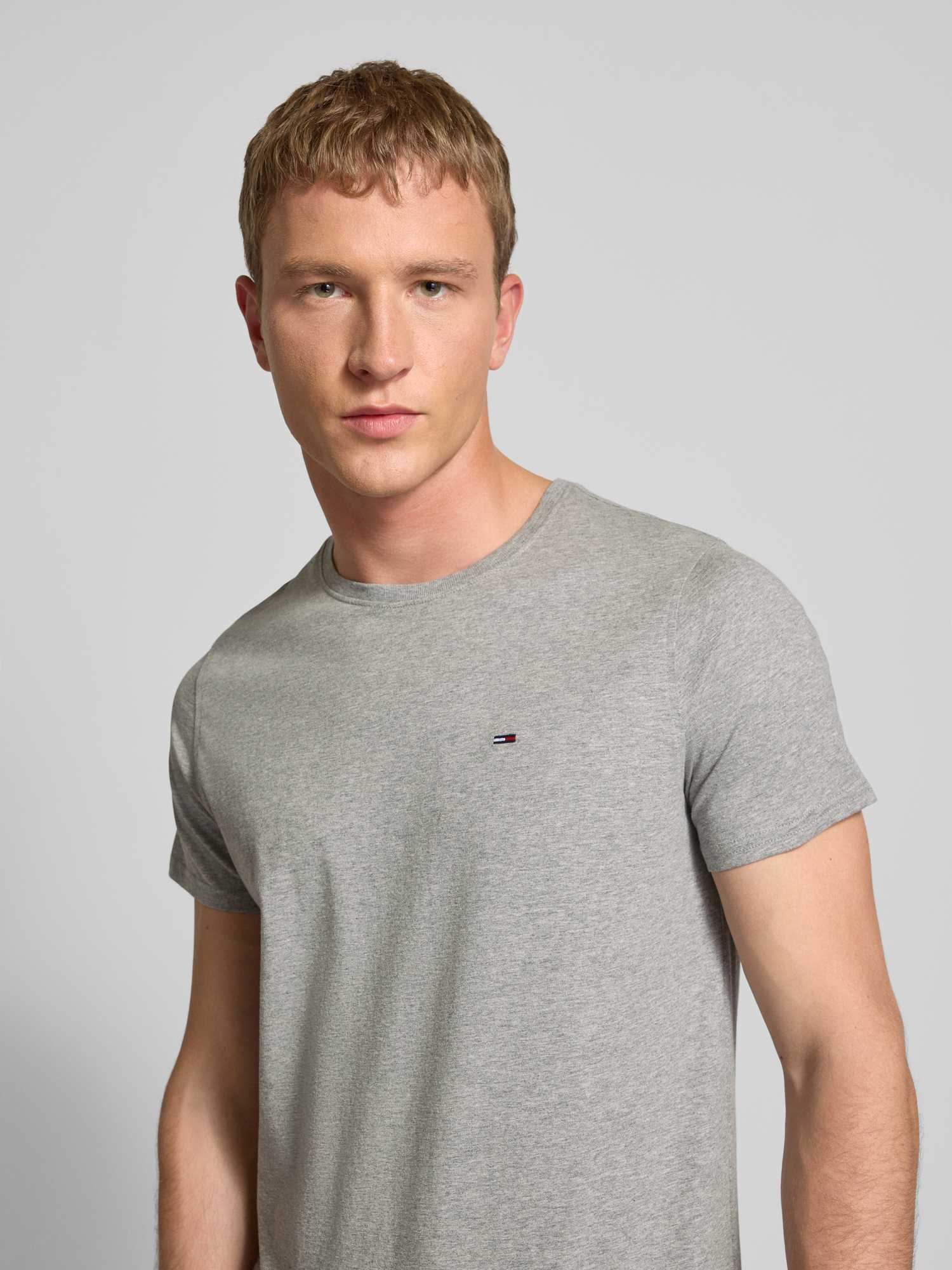 Tommy Jeans Herren Grau T-Shirt Dm0dm04411 Fit - Bild 3