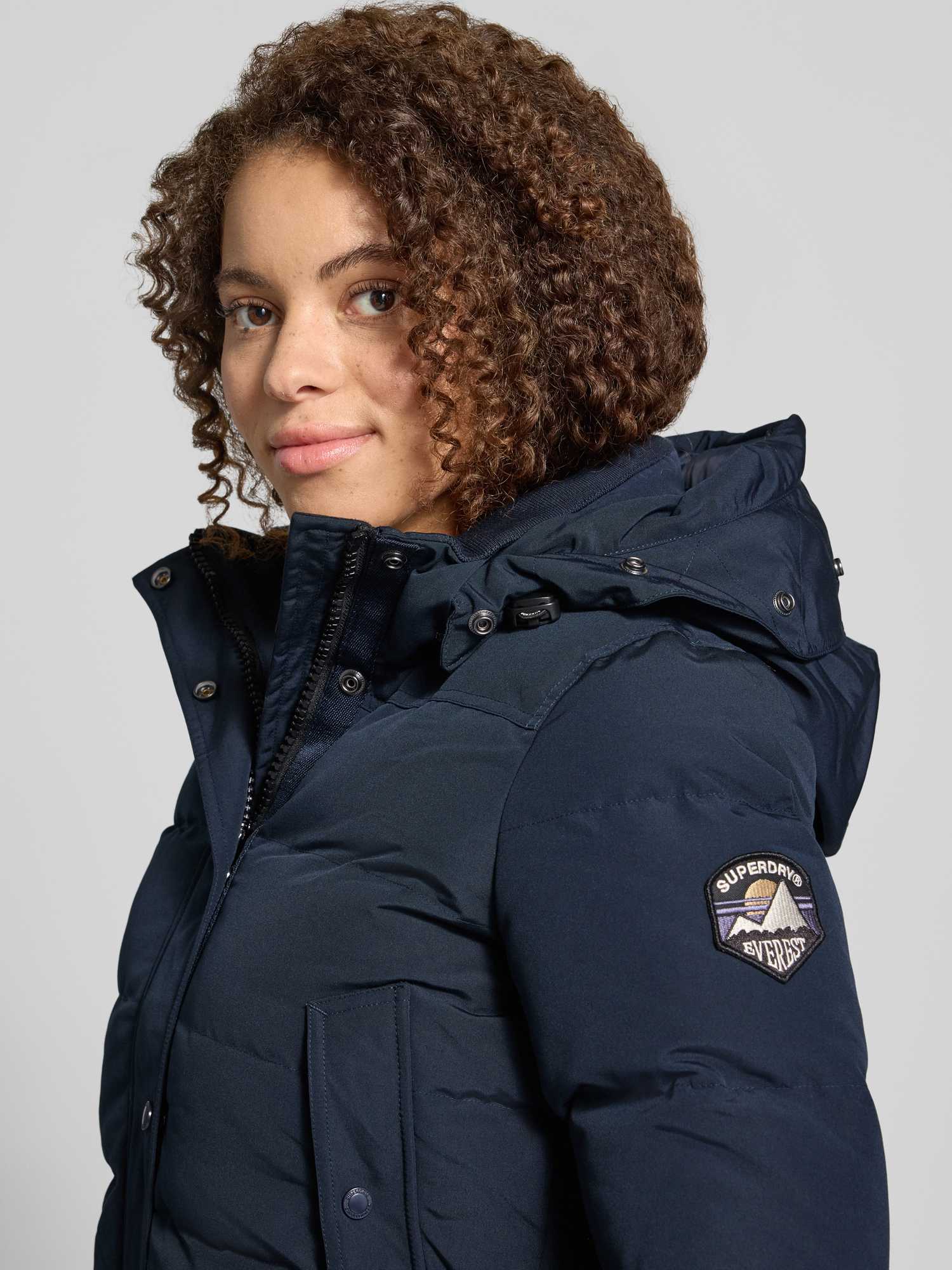 Superdry Damen Bleu -Daunenjacke Everest - Bild 4