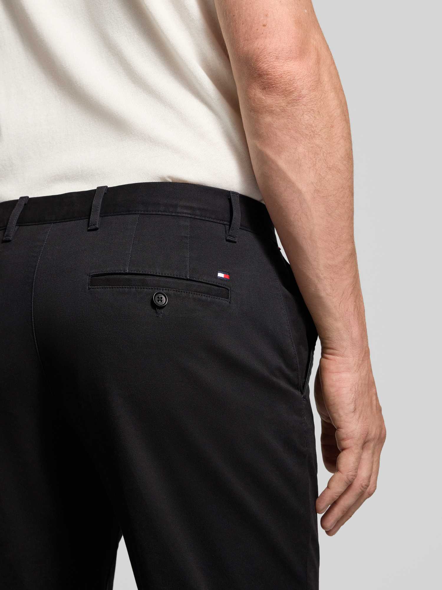 VAN GRAAF Tommy Hilfiger Herren Schwarz Chino Baumwolle Größe 32-30 - Bild 5