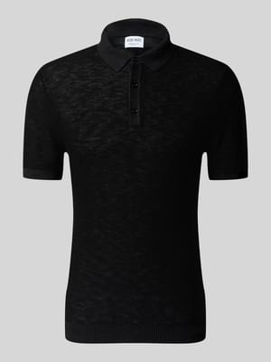 Slim Fit Poloshirt mit gerippten Abschlüssen Shop The Look MANNEQUINE