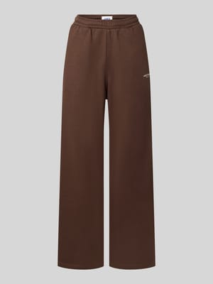 Wide Fit Sweatpants aus Baumwoll-Mix Modell 'Studio' Shop The Look MANNEQUINE