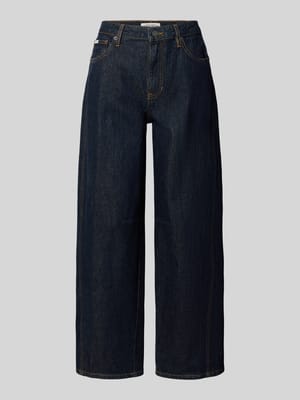 Barrel Fit Jeans in verkürzter Passform Shop The Look MANNEQUINE