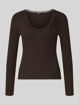 Slim Fit Langarmshirt aus Baumwoll-Mix Modell 'SARA SHARAI' Shop The Look MANNEQUINE