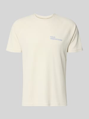 T-Shirt mit Label-Print Modell 'SORONA' Shop The Look MANNEQUINE