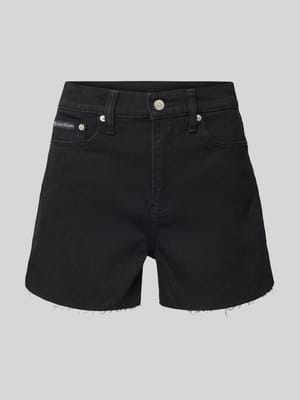 Mom Fit Jeansshorts mit ausgefranstem Saum Shop The Look MANNEQUINE