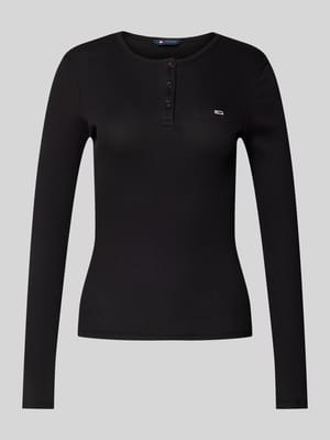 Slim Fit Longsleeve mit Logo-Stitching Shop The Look MANNEQUINE