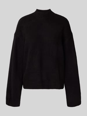 Gebreide pullover met opstaande kraag en extra brede schouders Shop The Look MANNEQUINE