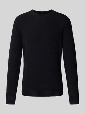 Sweter z dzianiny z okrągłym dekoltem model ‘ZAC’ Shop The Look MANNEQUINE