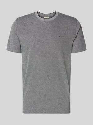 T-Shirt mit Rundhalsausschnitt und Label-Stitching Shop The Look MANNEQUINE